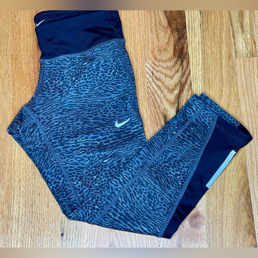 Nike Dri-Fit Capri Workout Leggings